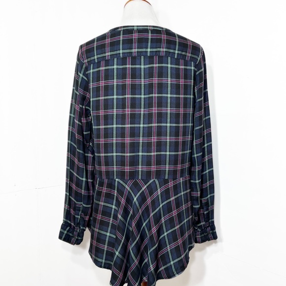 Lucky High Low Split Back Navy Blue Pink Plaid Long Sleeve Henley Tunic Top M - Picture 3 of 9